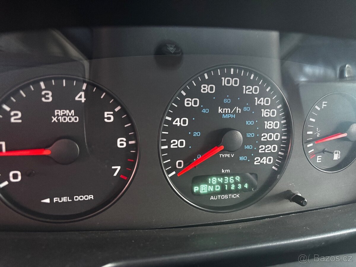 Chrysler Stratus LX - 8