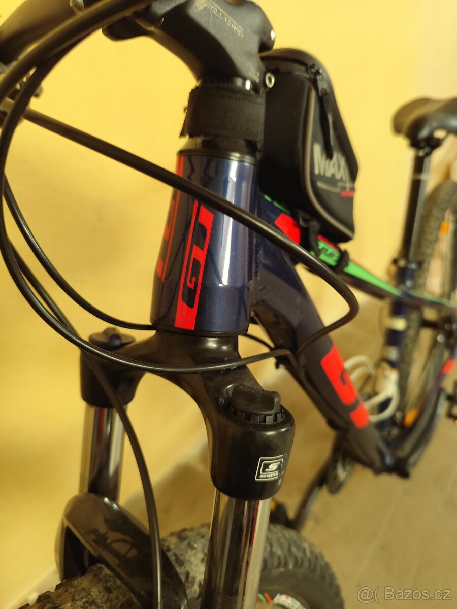 Dámské kolo GT - 8