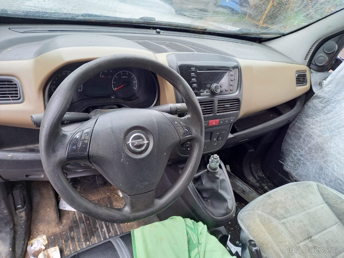 Opel combo-D - 8