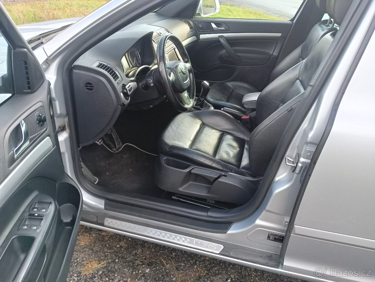 Škoda Octavia RS 2.0 TDI 125kw Combi - 8