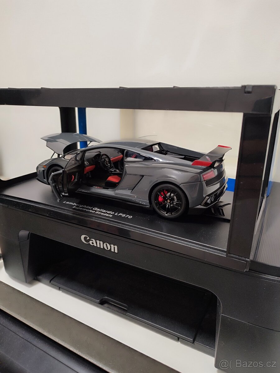 Lamborghini Gallardo LP570 Supertrofeo Stradale 1:18 Autoart - 8