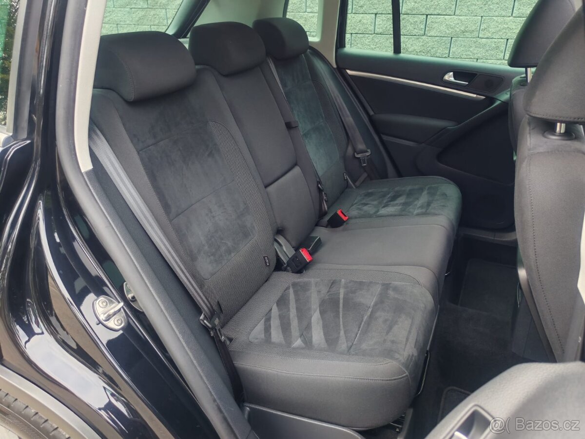 Volkswagen Tiguan 2.0 TDI 4x4 Xenon Panorama Navi - 8