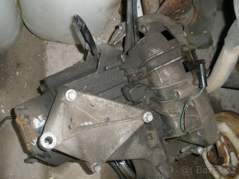 ND Renault Megane coupe 1.6 8v i 1.6 16v - 8