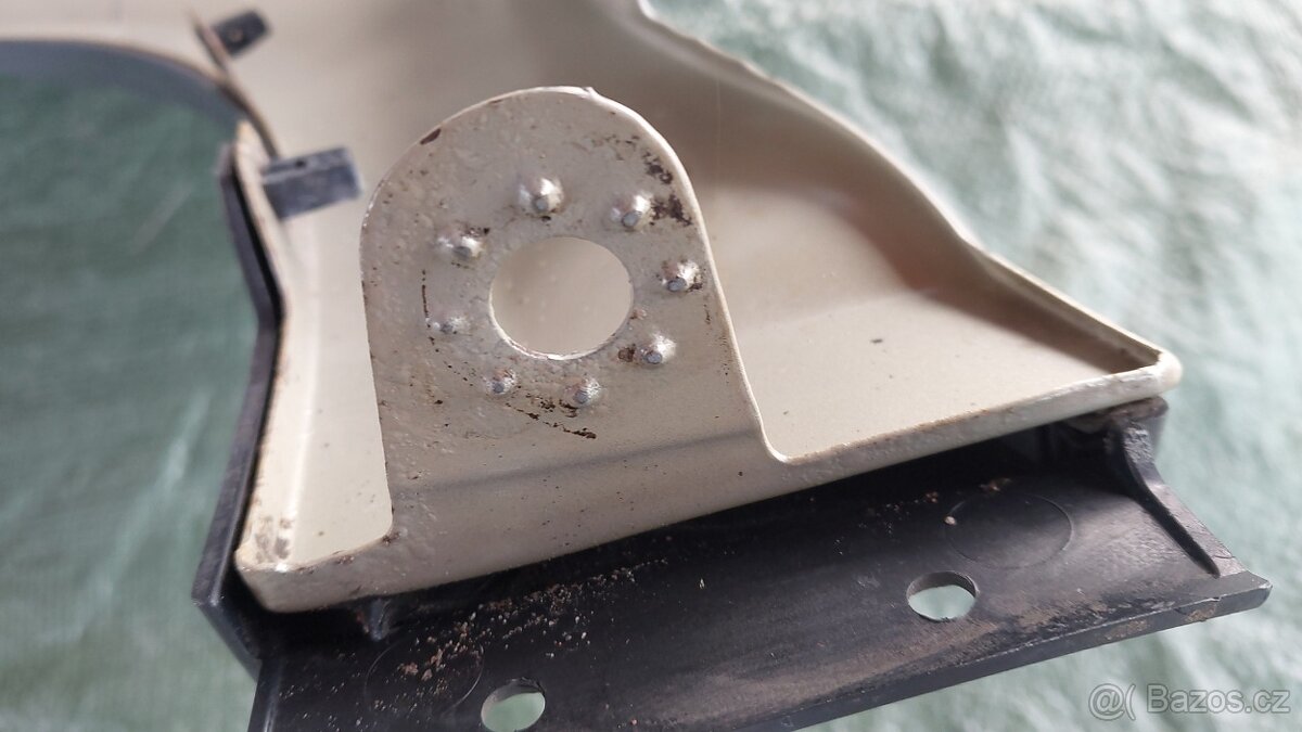 Škoda Octavia 2 - Blatník PP zlatá LF1U - 8