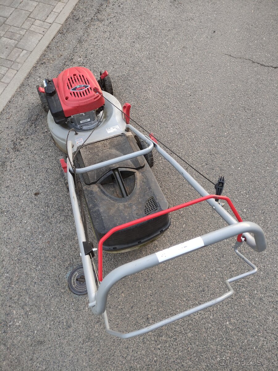 Sekačka na trávu s pojezdem - 8