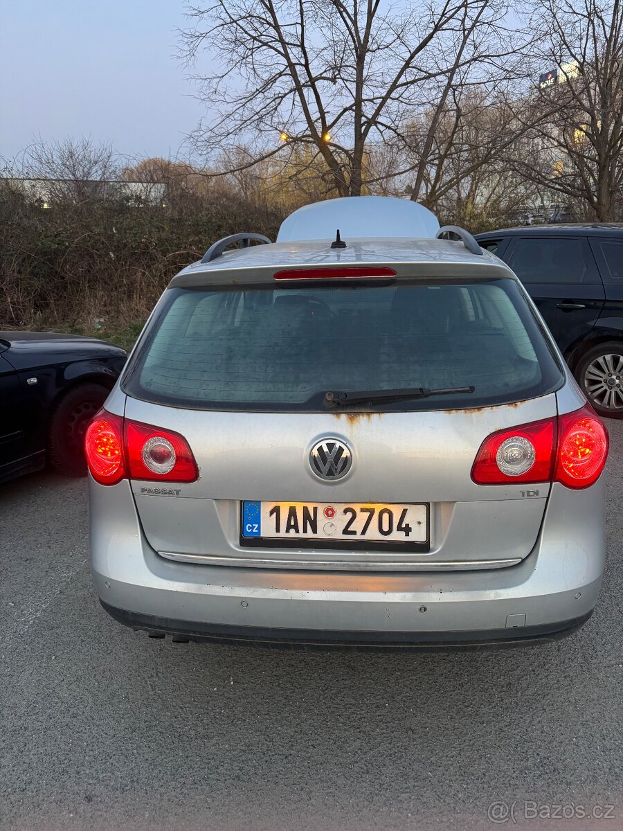 Prodal Volkswagen passat b6 - 8