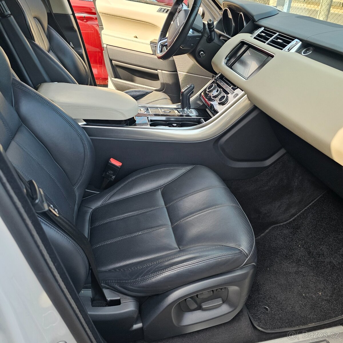 Land Rover Sport - 8