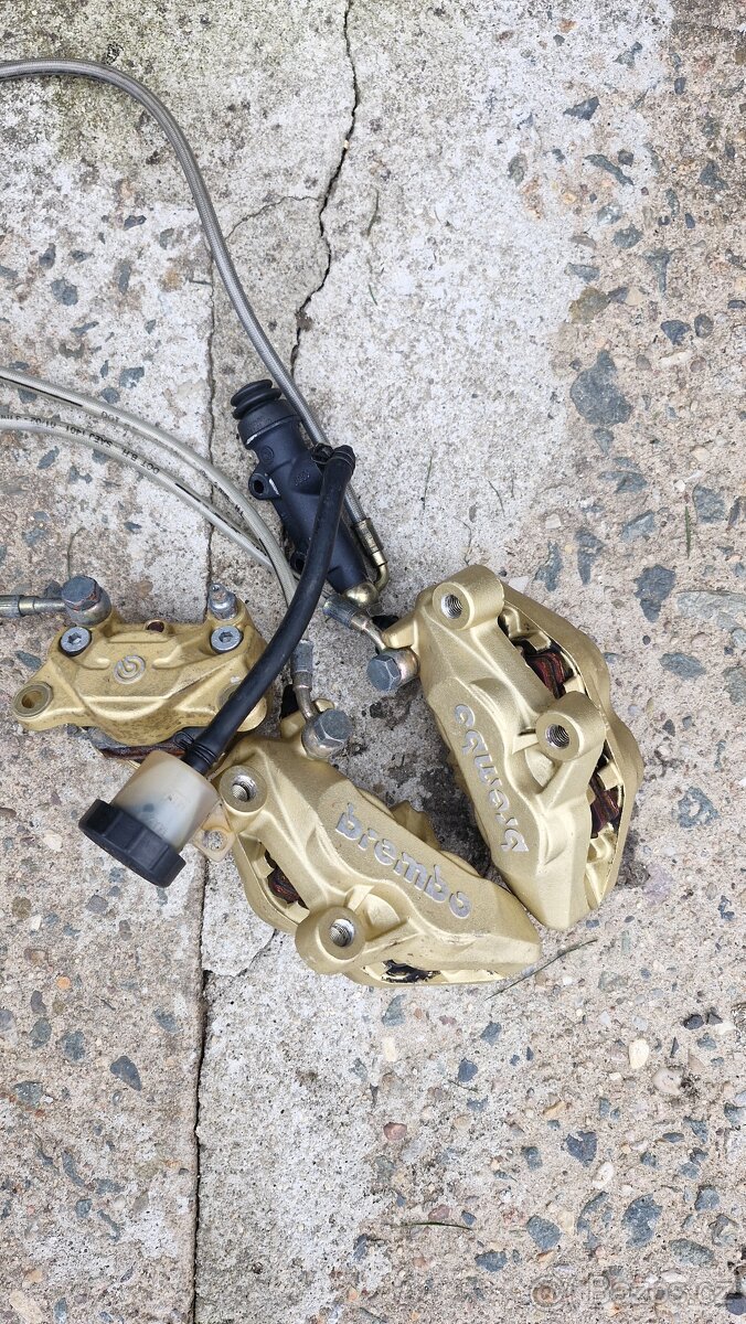 Aprilia RSV 1000 Mille - 8