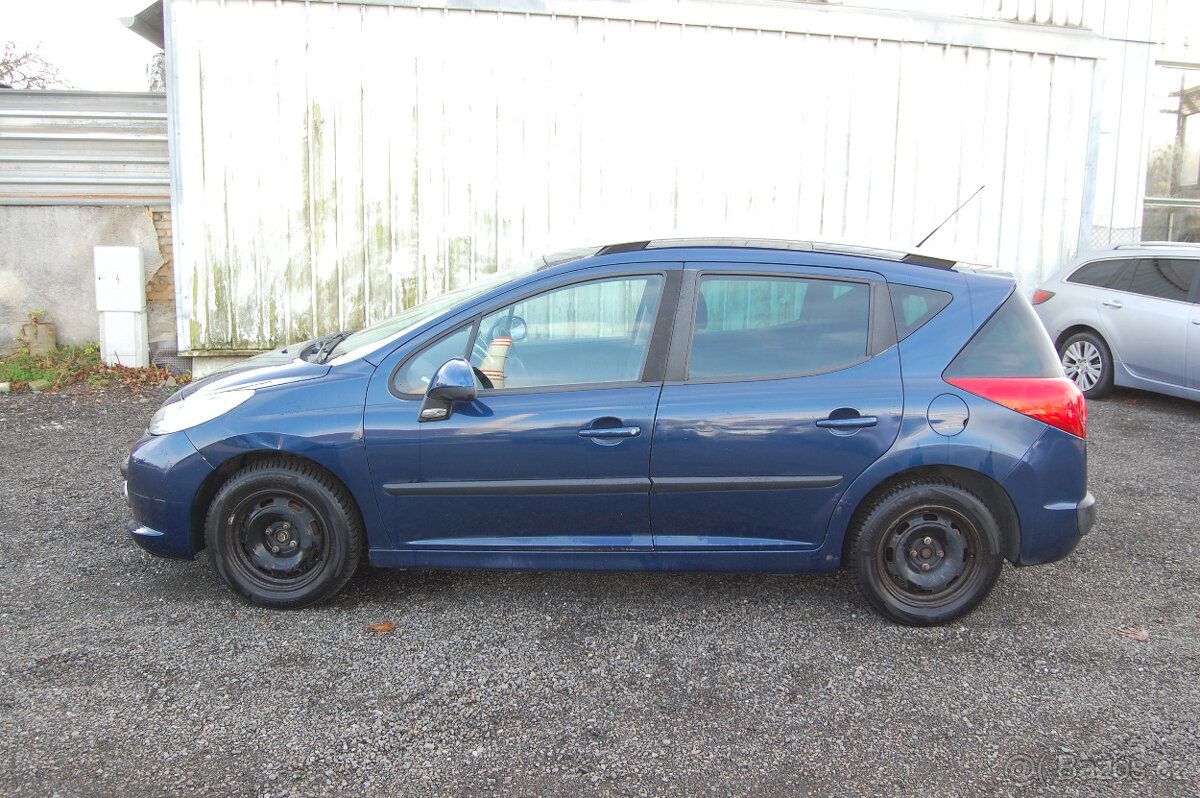 Peugeot 207SW 1.4i - 8