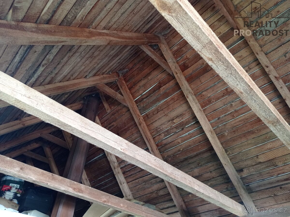 Rodinný dům, 100 m2, Krty u Jesenice, pozemek 269 m2 - 8