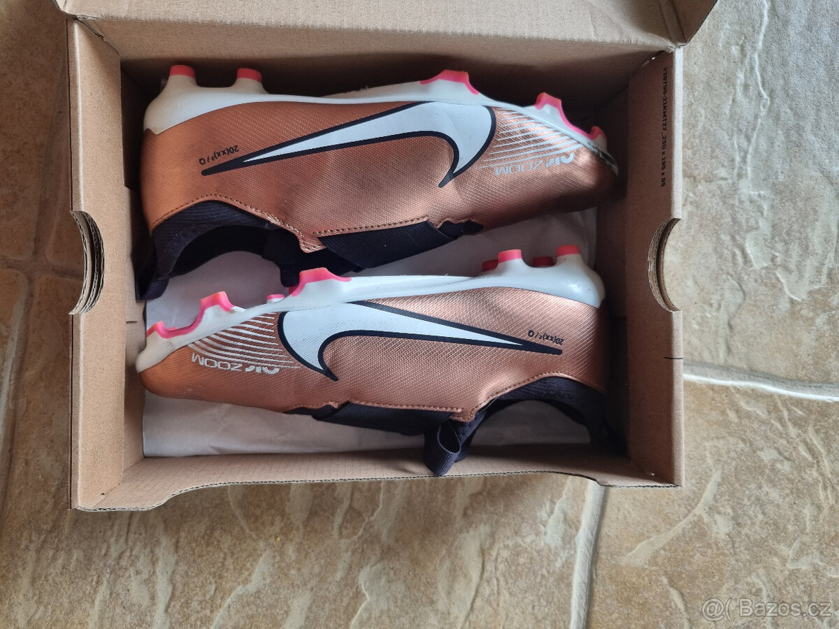 Kopačky Nike MERCURIAL JR ZOOM VAPOR vel 36 - 8