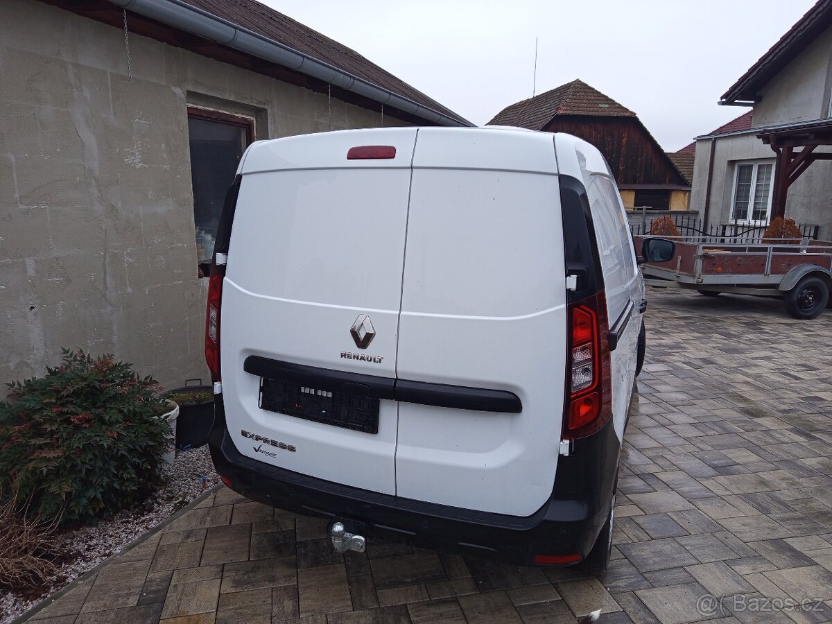 Prodám Renault Express 1.3 Tce ,75 kw - 8