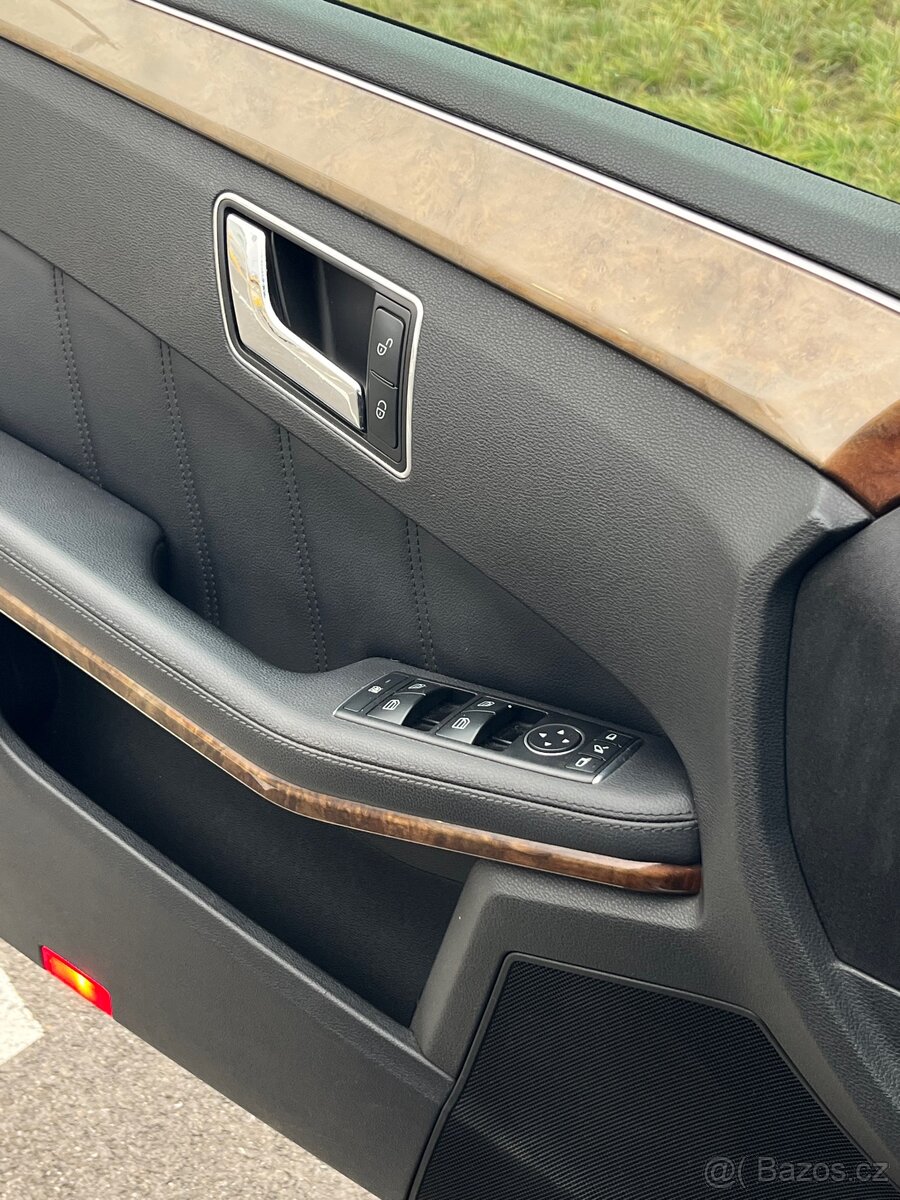 Mercedes E350 - 8