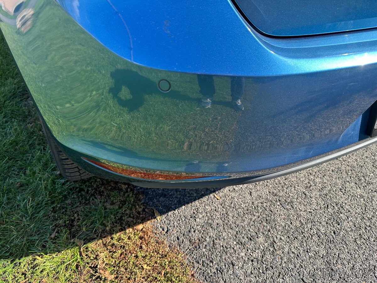 VW GOLF 1.2TSI-ROZVODY ŘEMENEM-VELKA VYBAVA - 8