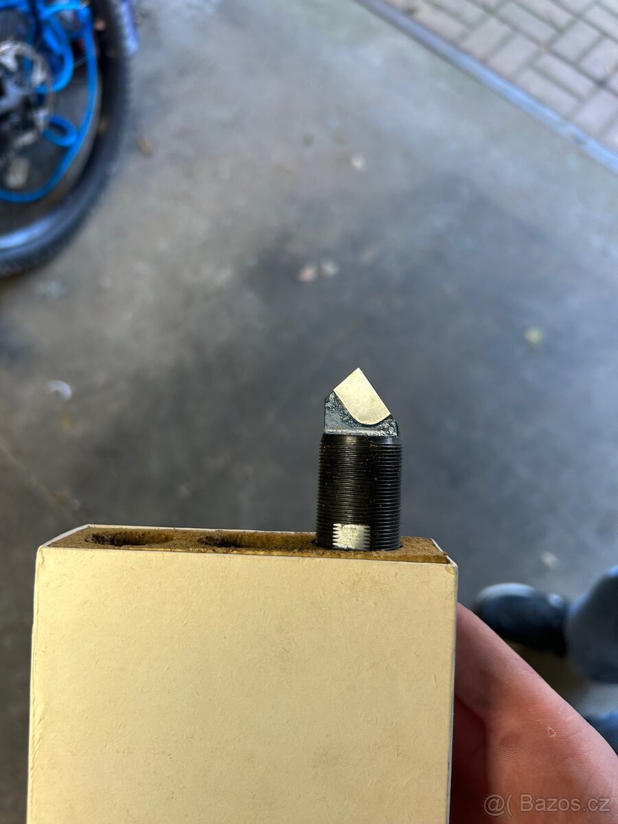 Soustružnické nože - 8