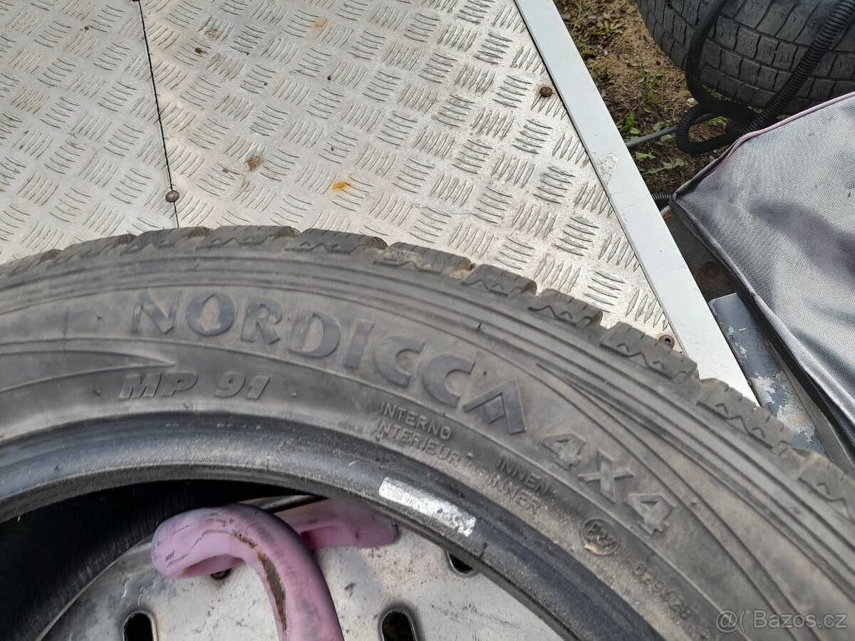 Zimní pneu 4x - 8