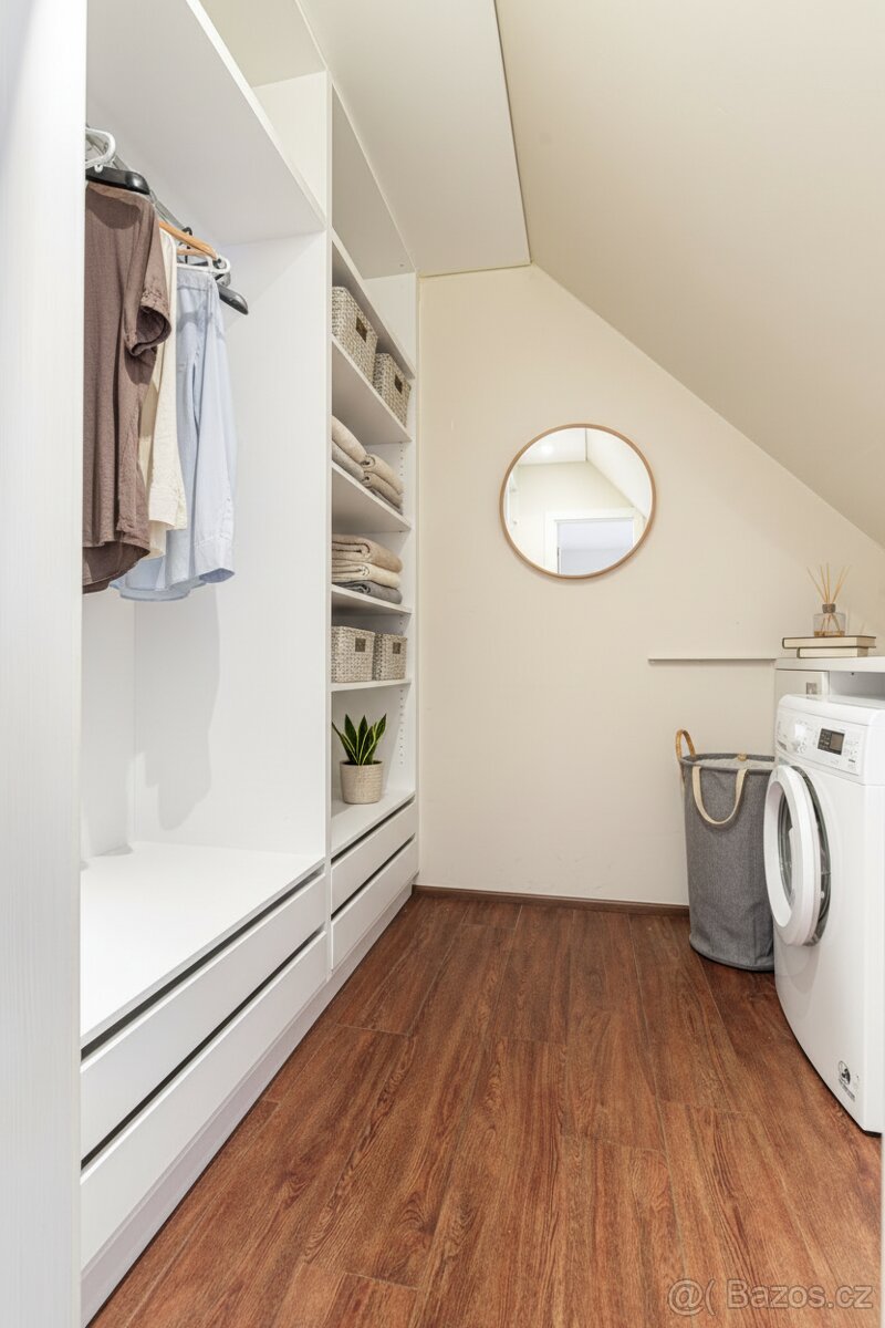 Pronájem nadstandardního bytu 2+kk - 8