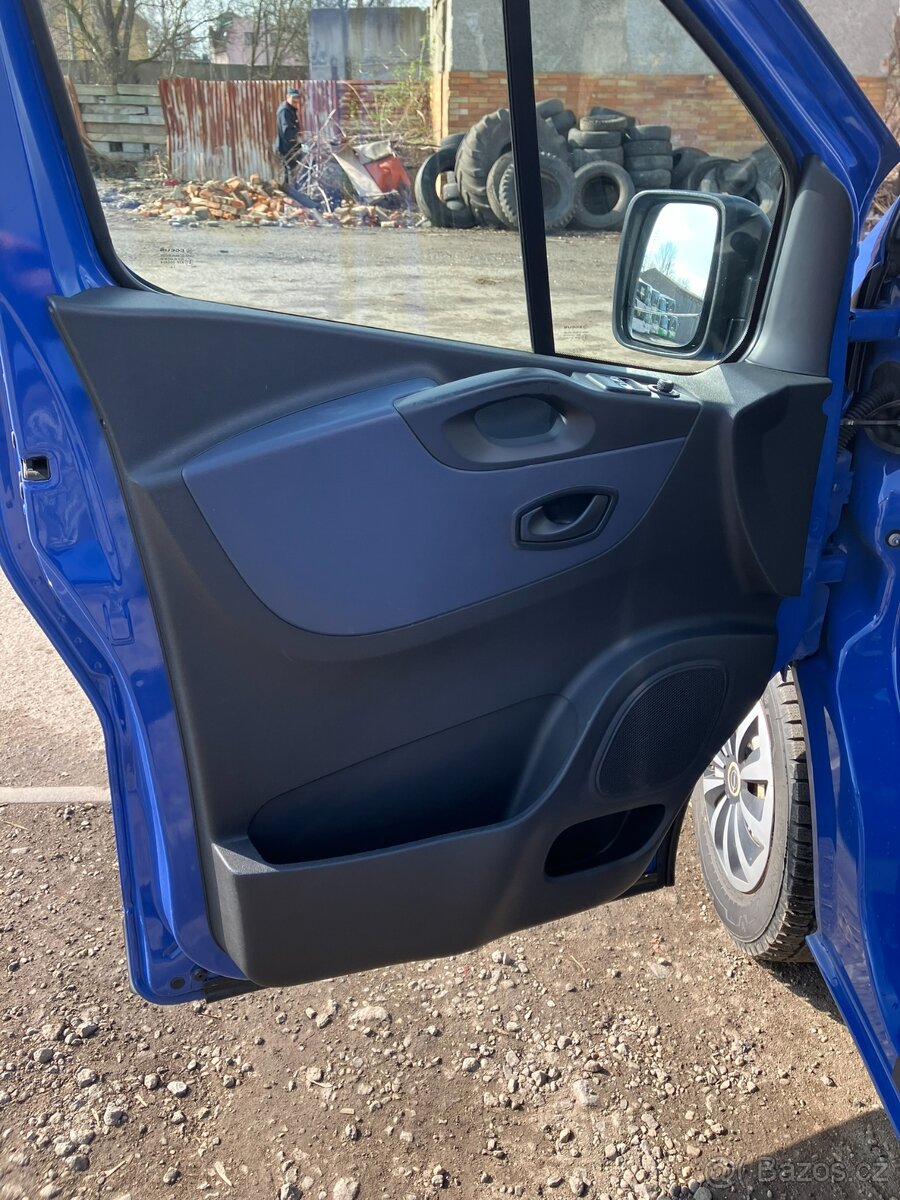 Opel Vivaro B - 8
