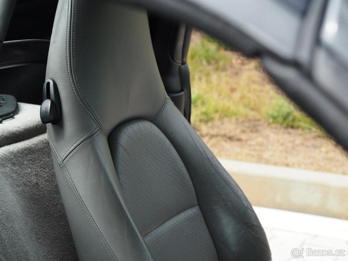 Porsche Boxster 2.7 - 8