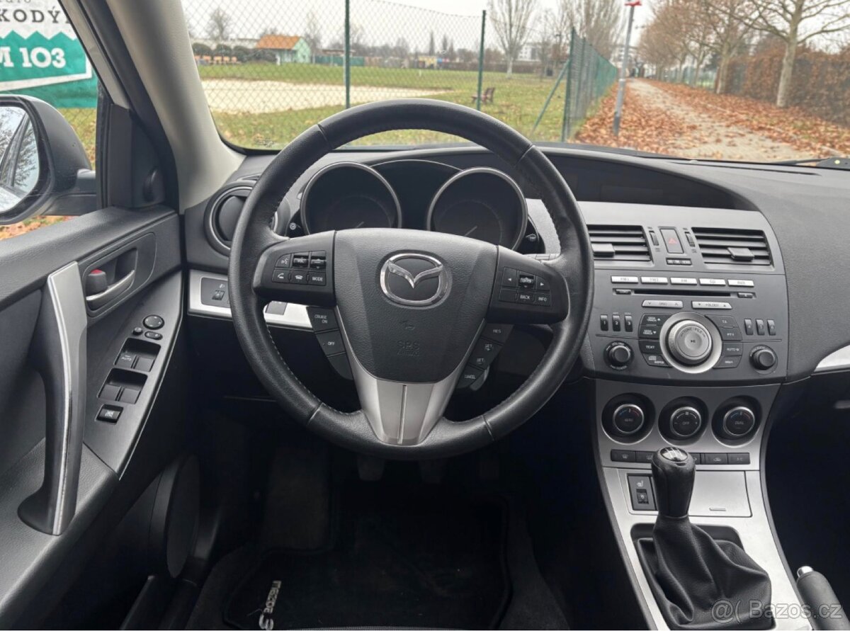 MAZDA 3 1.6 77 KW 90TH ANNIVERSARY - BENZÍN - 8