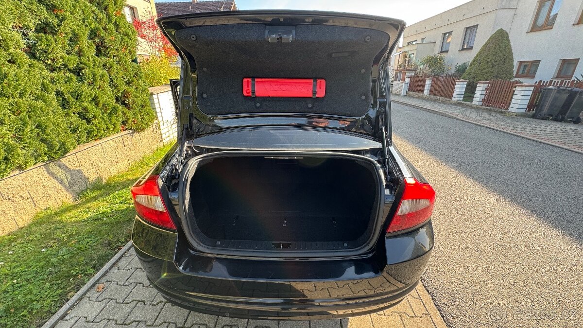 VOLVO S80 2.4 D5 136kw automat - 8