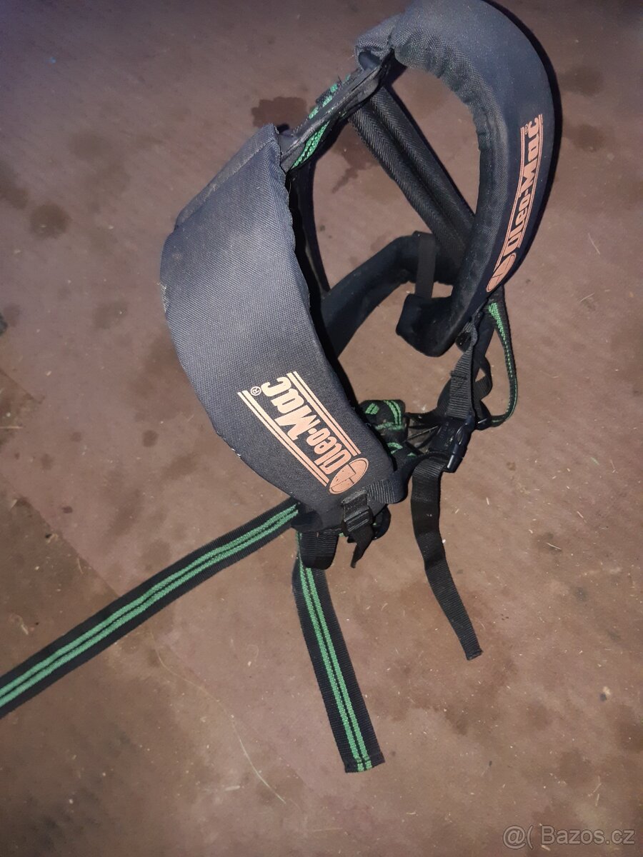 Věci na pilu a krovinořež - 8