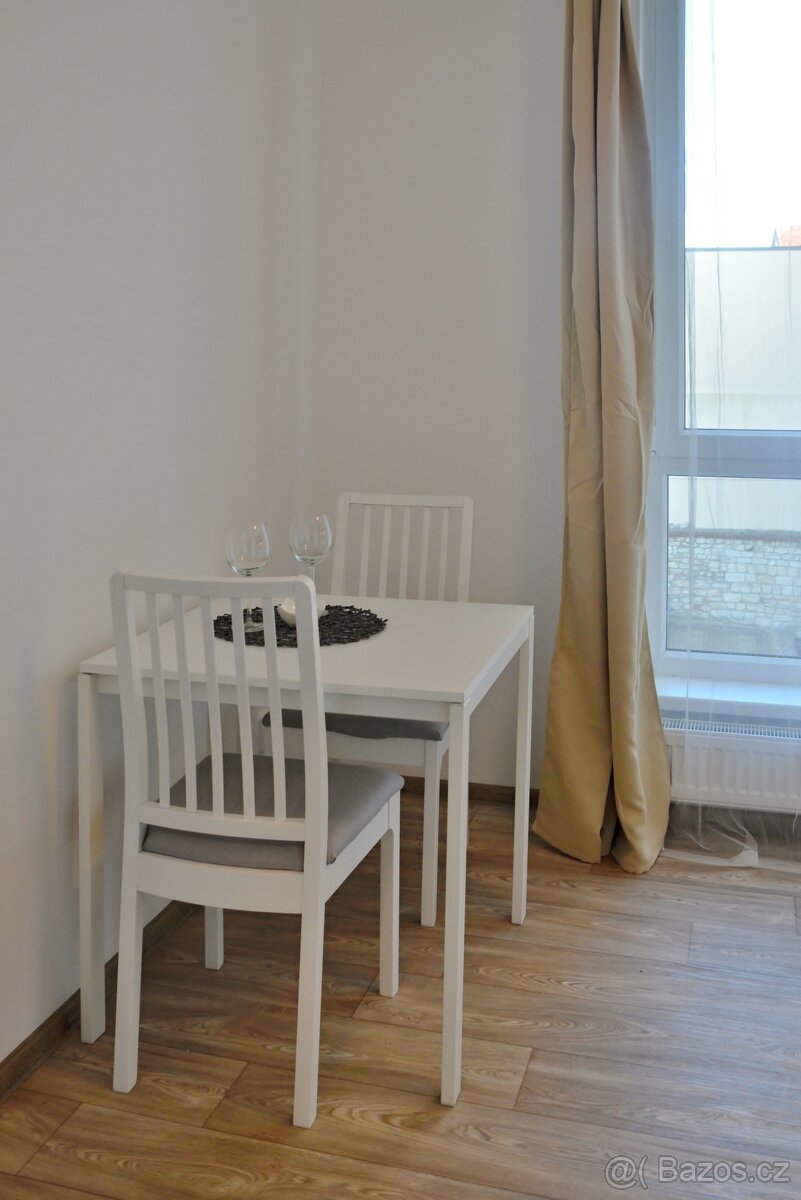 Zařízený byt 1+1, Česká Lípa centrum - 8