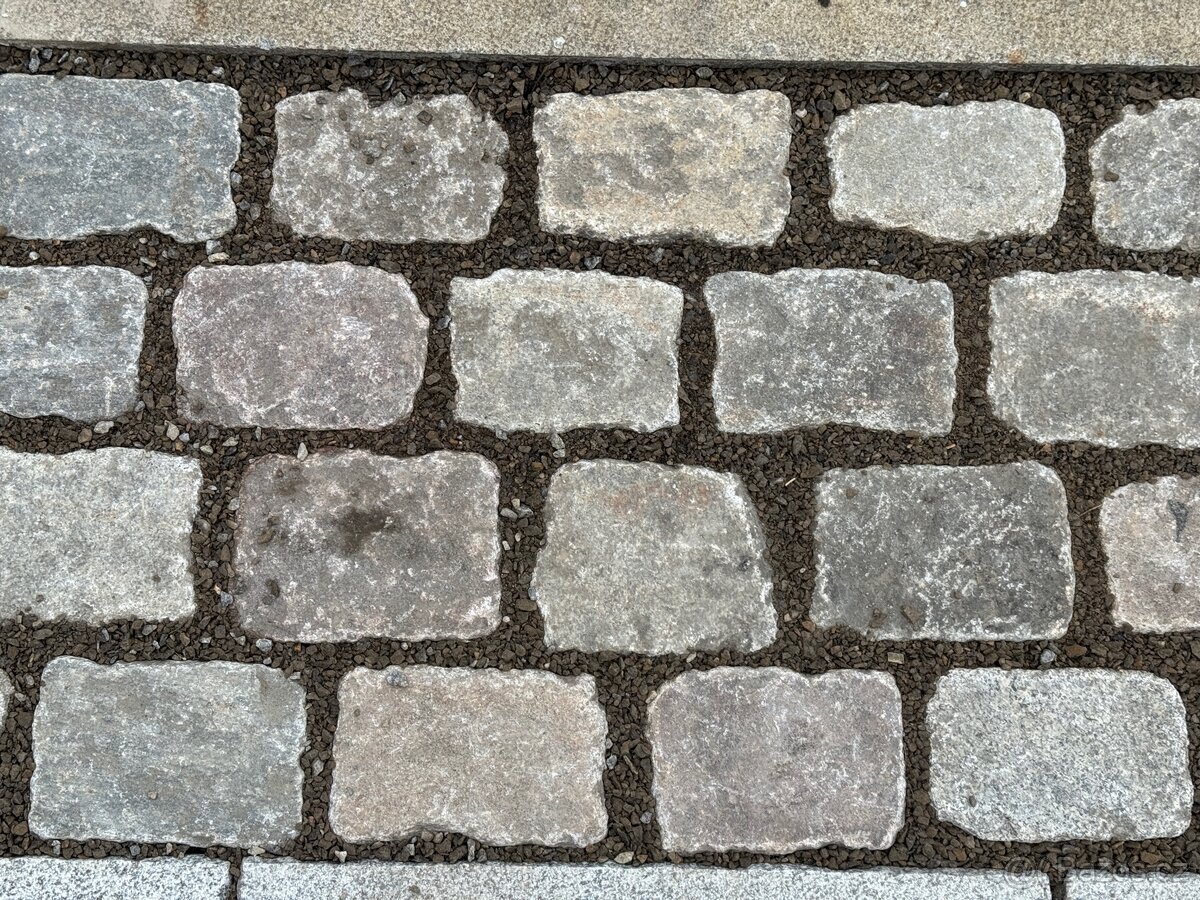 Staré dlažební kostky - 8