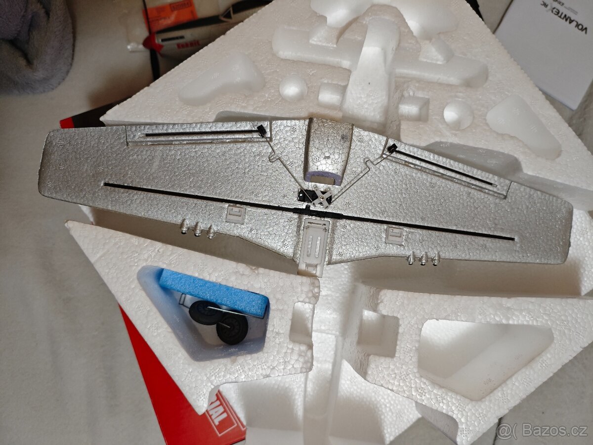 RC MUSTANG 400mm - 8