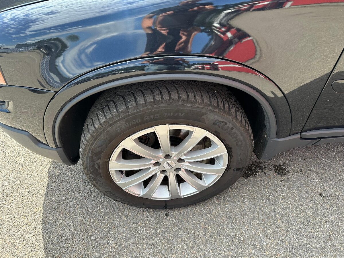 VOLVO XC90 2.4 D5 Momentum 7míst tažné zařízení - 8