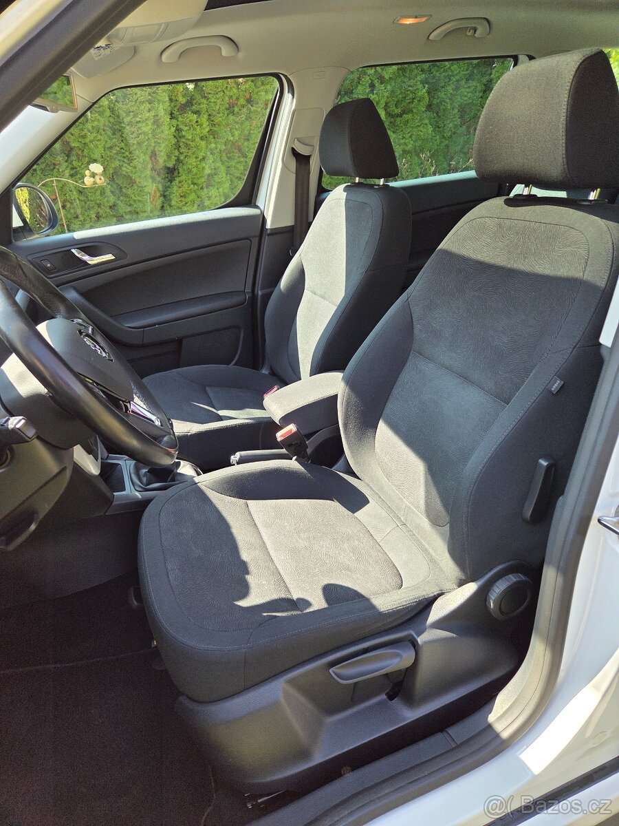 Škoda Yeti 1.2tsi 77kw PANORAMA - 8