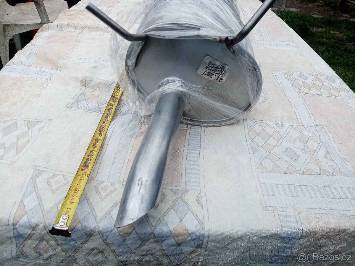 nový zadní tlumič výfuku na Renault - 8