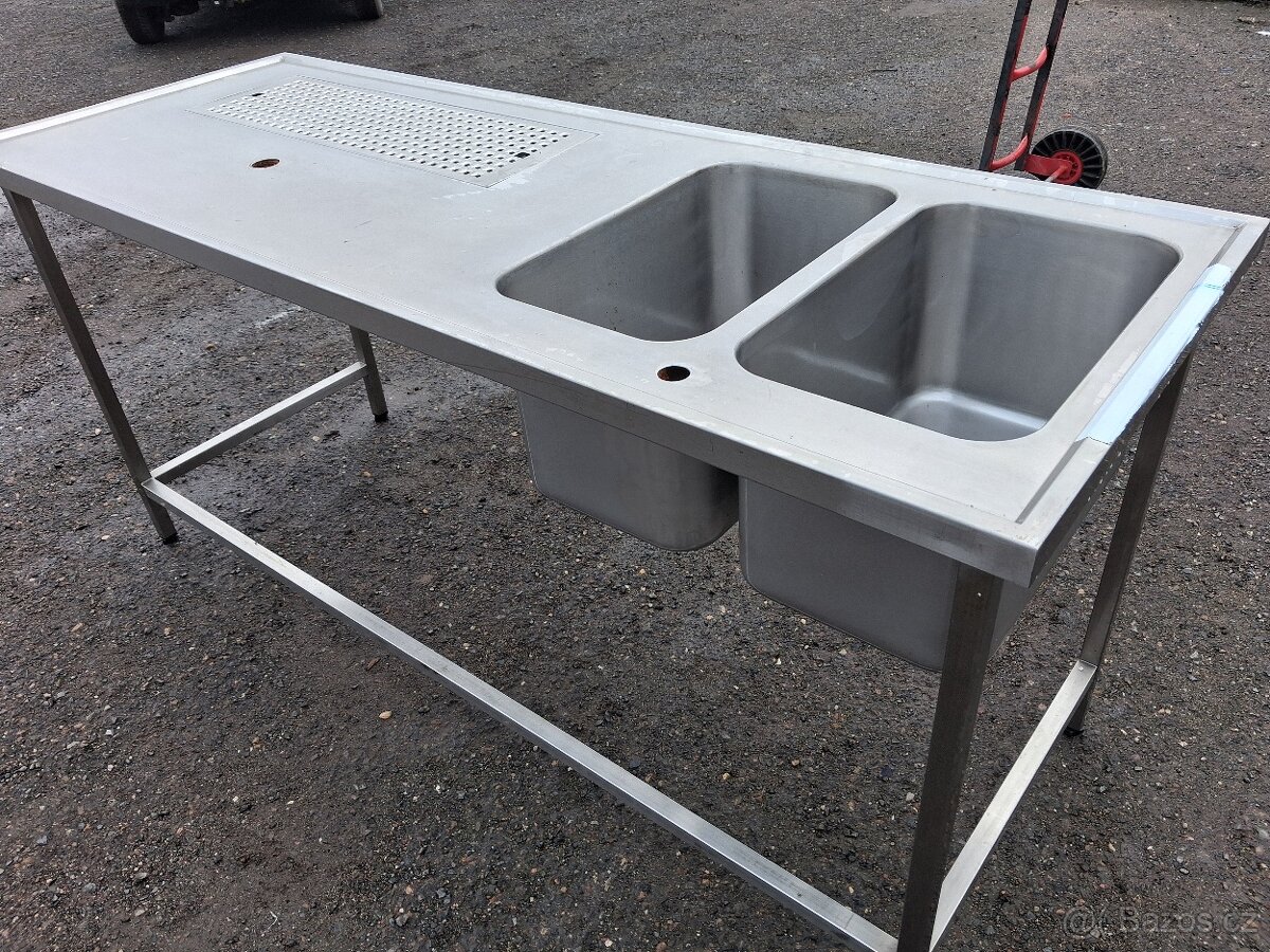 Nerez výčepní stůl 189x70x90 cm s 2x dřezem a odkapem - 8