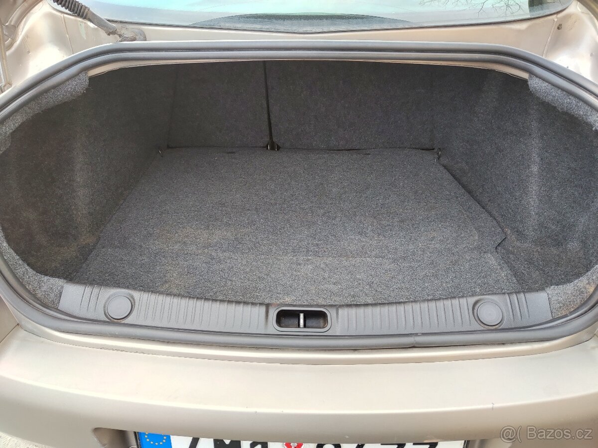 Renault Megane 1.5dci - 8