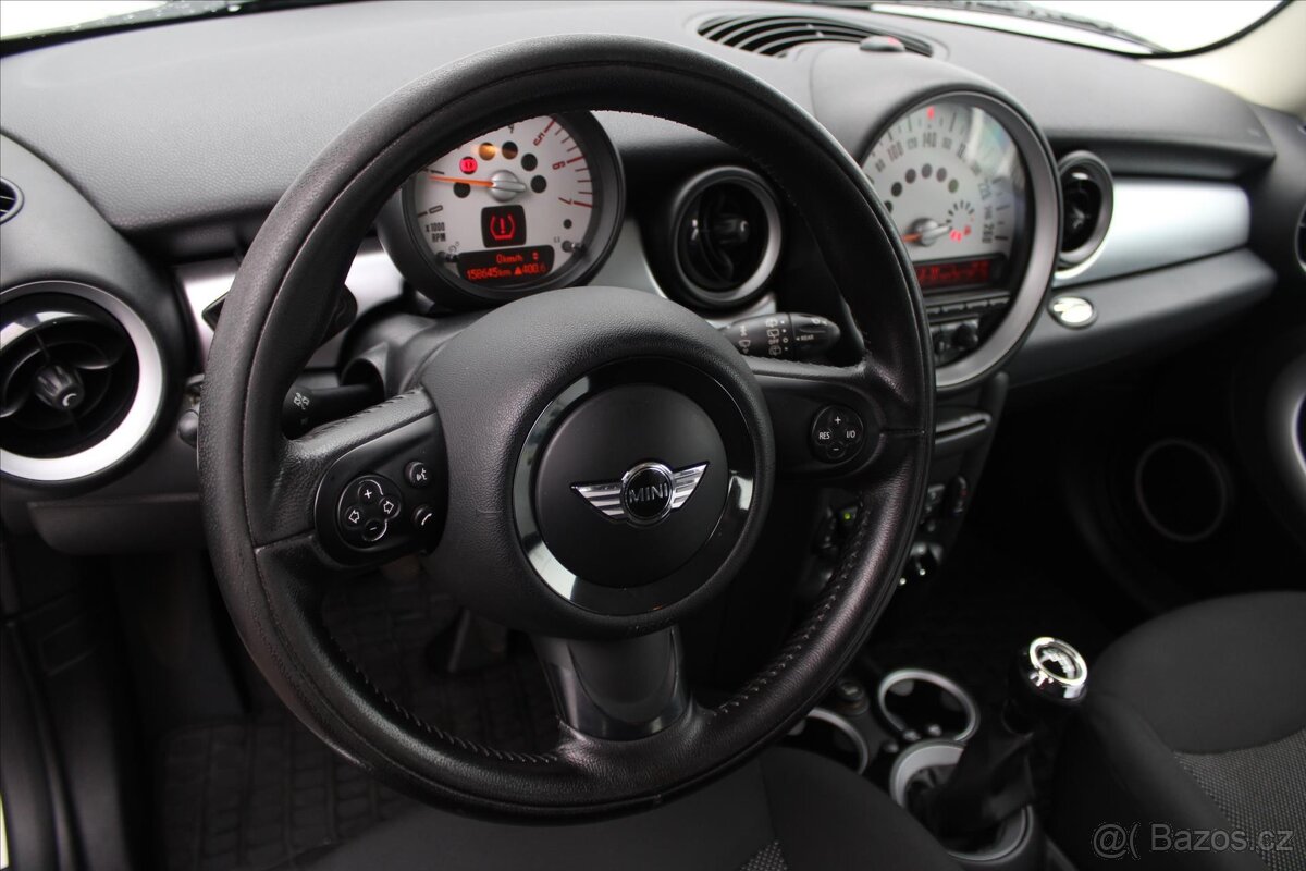 Mini Clubman 1.6D 82kW (2011) - 8