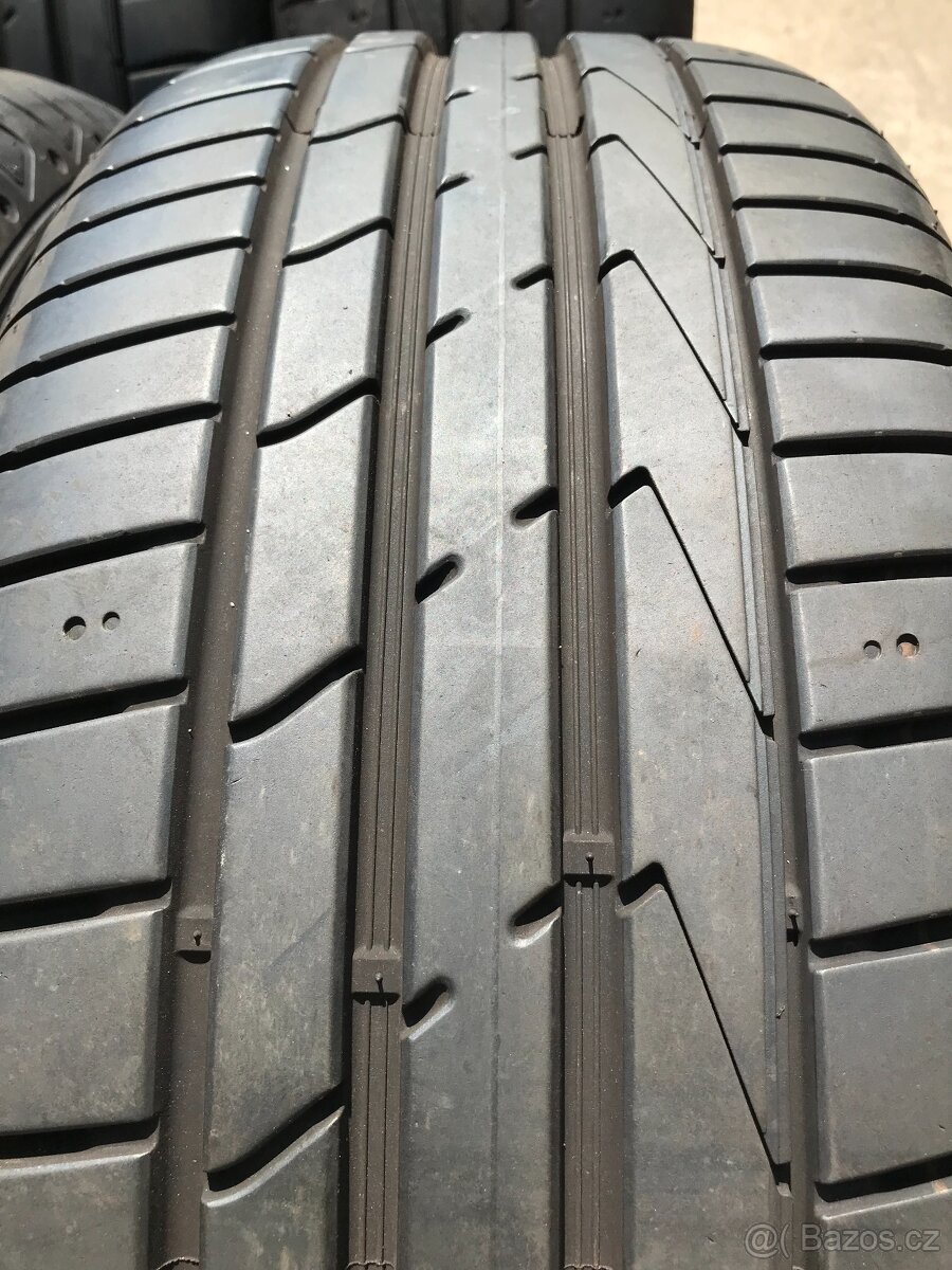 ORIGINAL ALU KOLA AUDI A4 B9 8W0 225/50/17 - 8