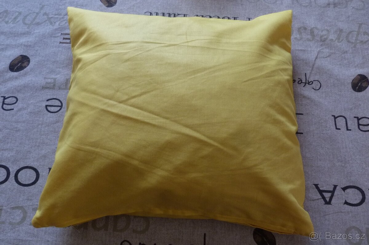 Polštáře různé viz foto - 8