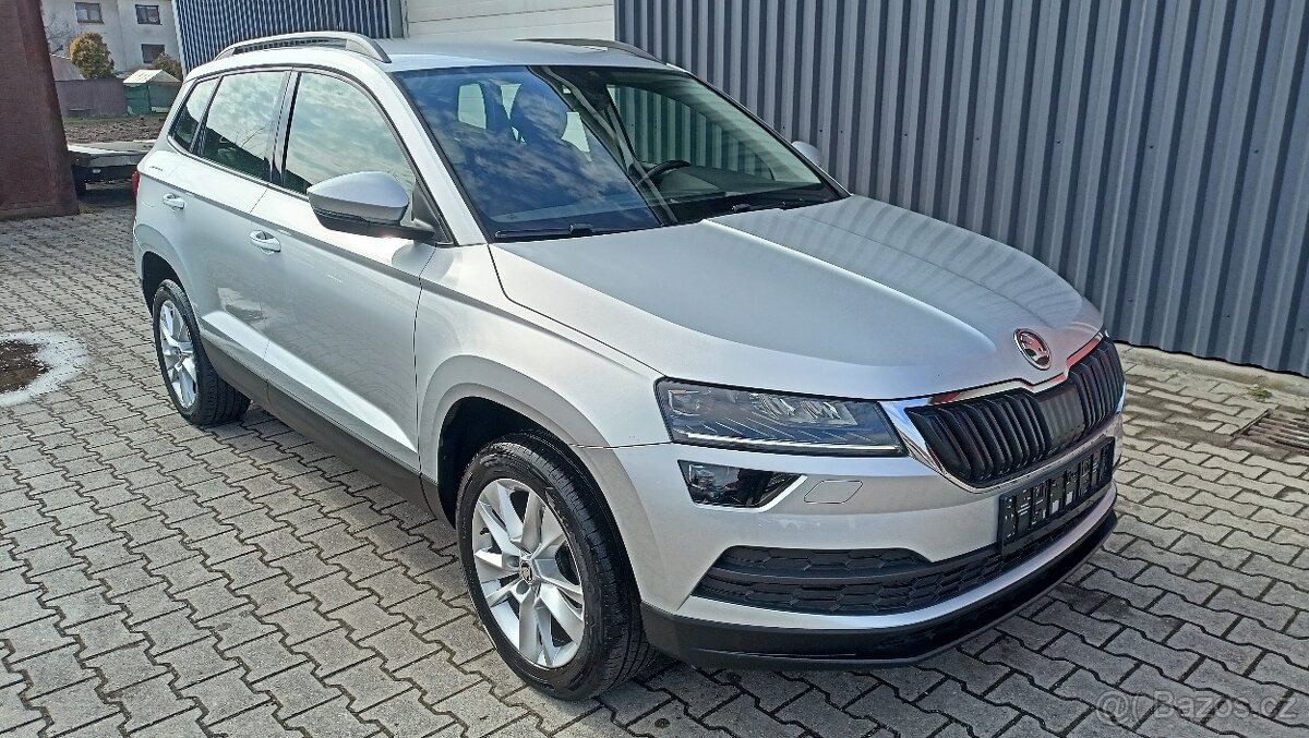 ŠKODA KAROQ 1,6 TDi DSG 2018 186t km pěkný,bez koroze - 8