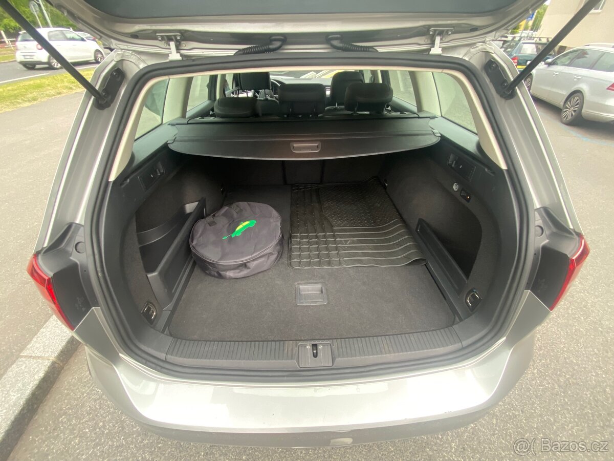 Volkswagen Passat GTE - 8