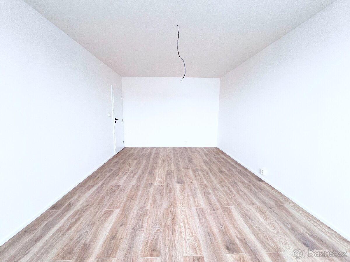 Prodej bytu 3+kk po kompletní rekonstrukci – Libotenice u Ro - 8