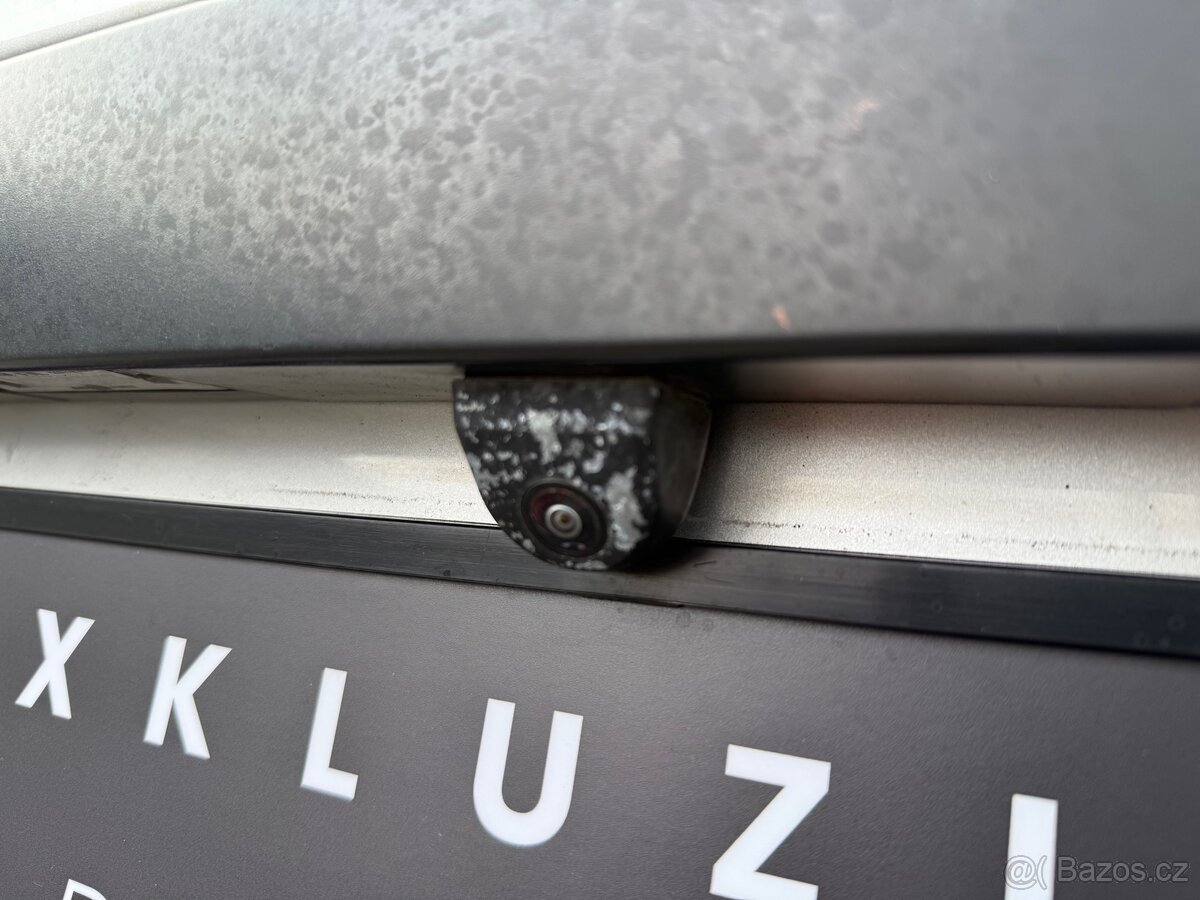 VOLKSWAGEN CARAVELLE T5 GP 2,0 TDI 103 kW - 8