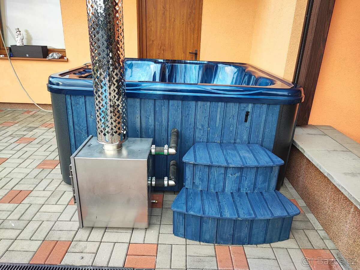 Luxusní venkovní vířivka s vytápěním na dřevo - 8