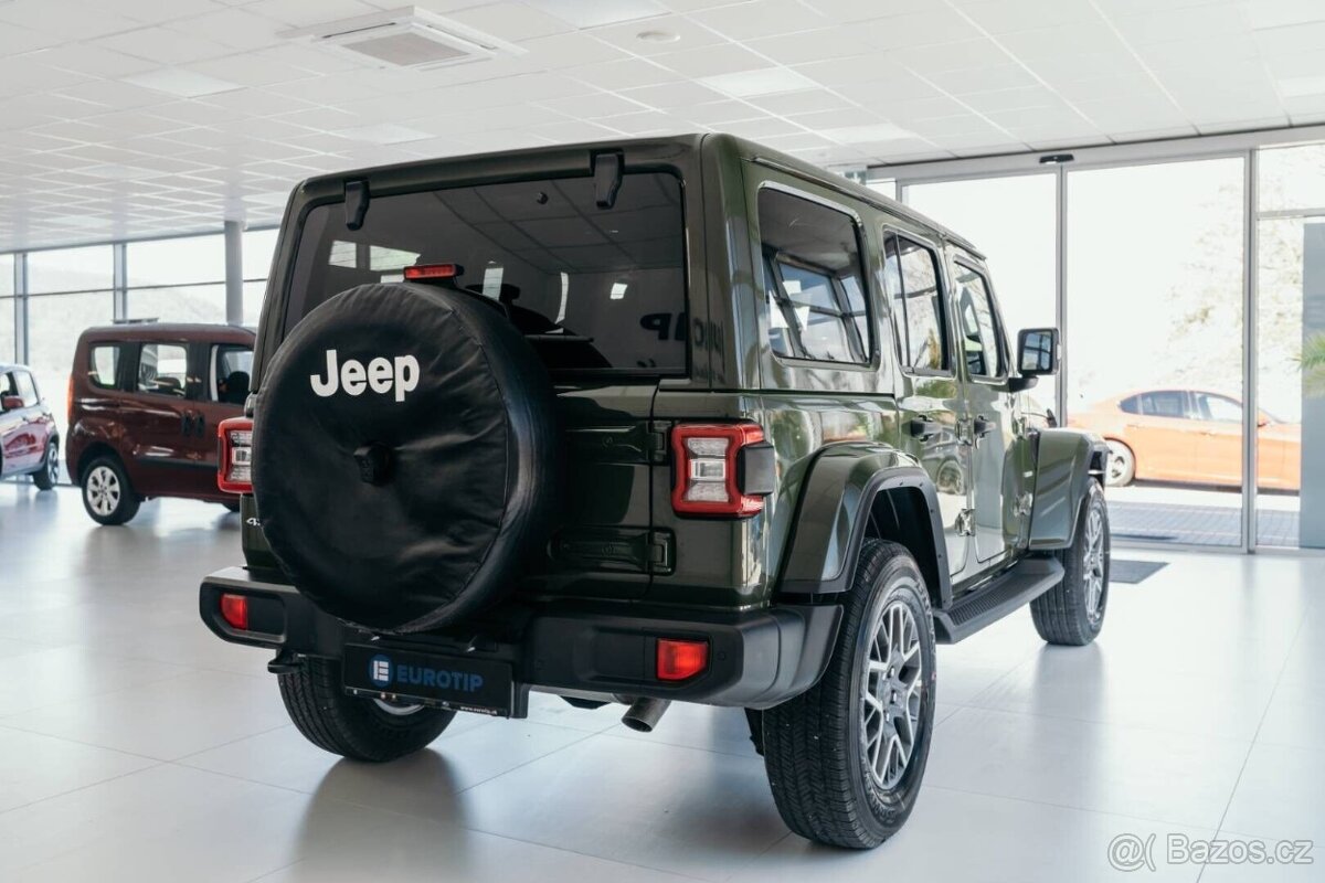 Jeep Wrangler - 8