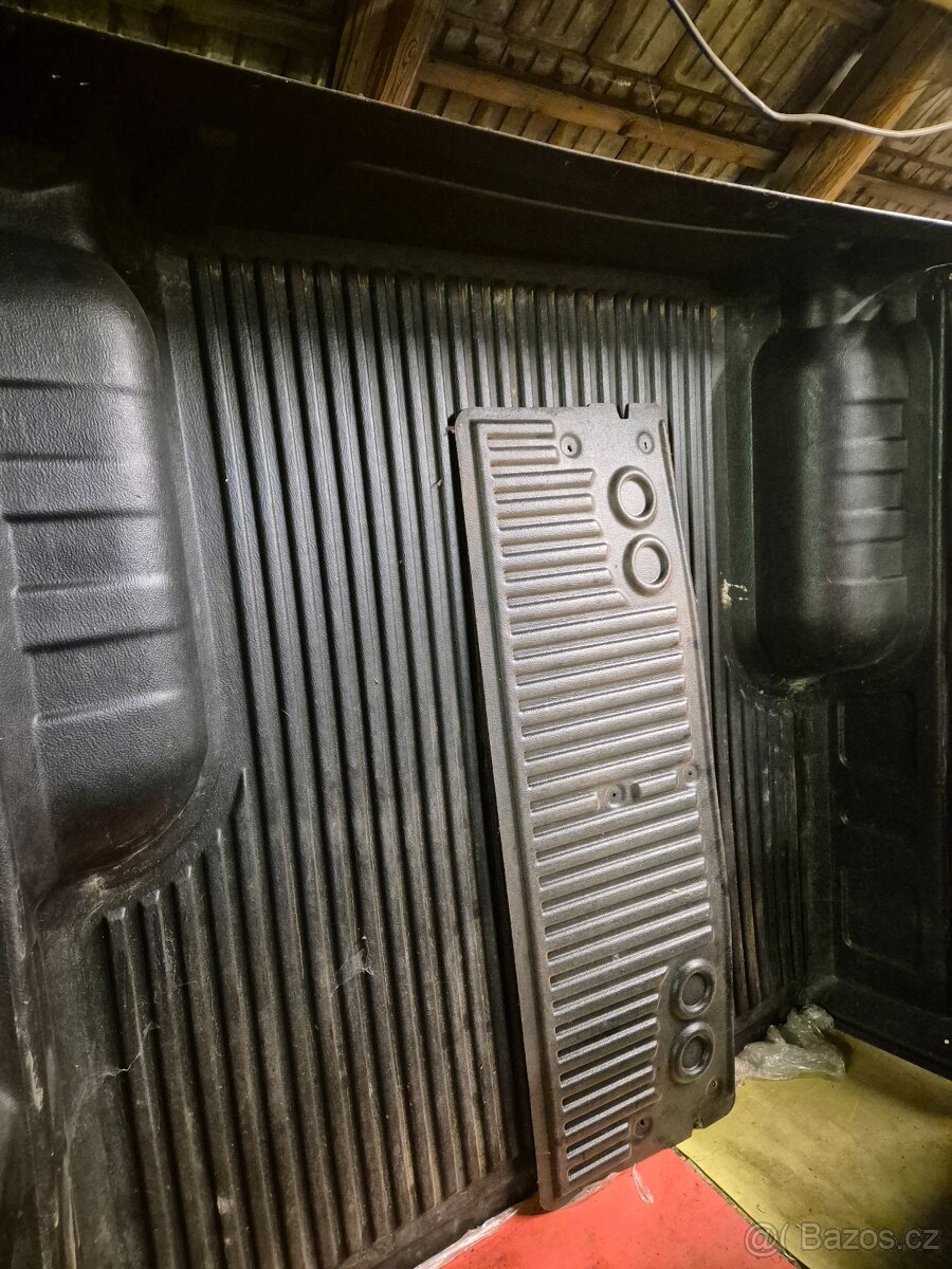 Toyota hilux díly - 8