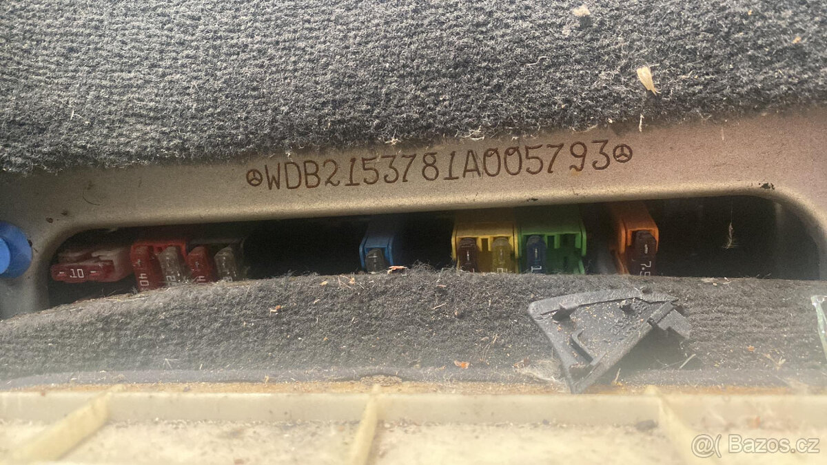 Mercedes Benz CL 600 V12 - 8