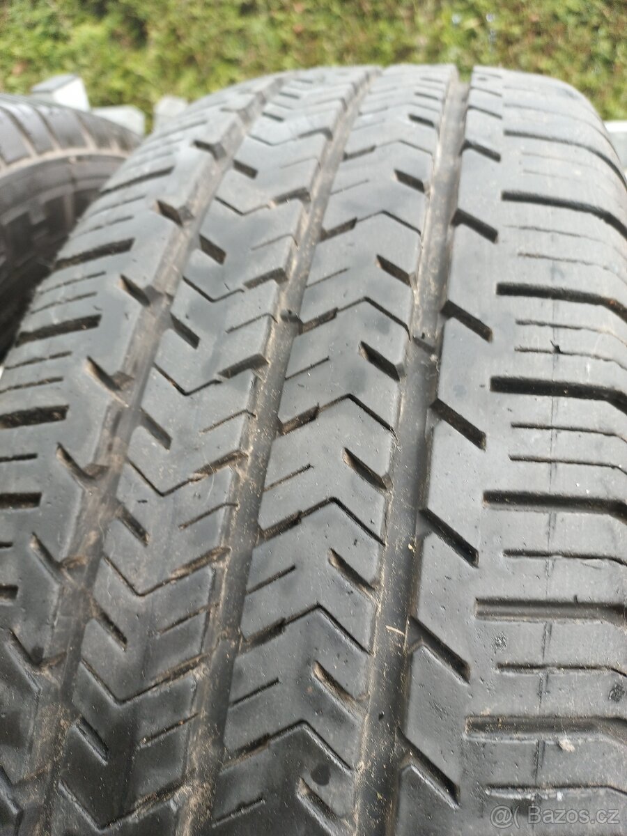 Pneu 215/65/16c - 8