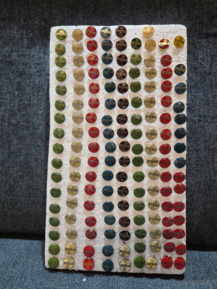 Sbírka odznaků a vyznamenání cca 2100ks - 8