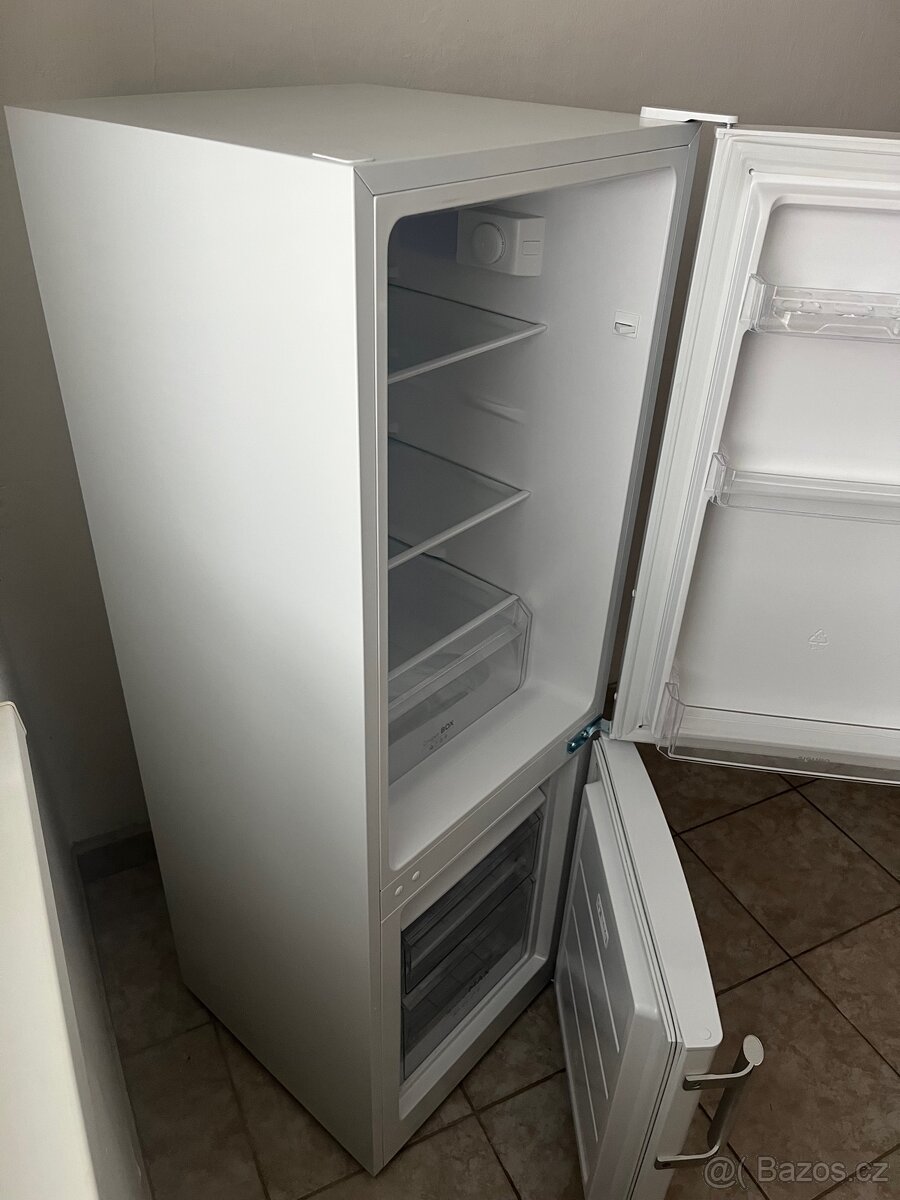 Lednice Siguro BF-J140W Arctic - 8