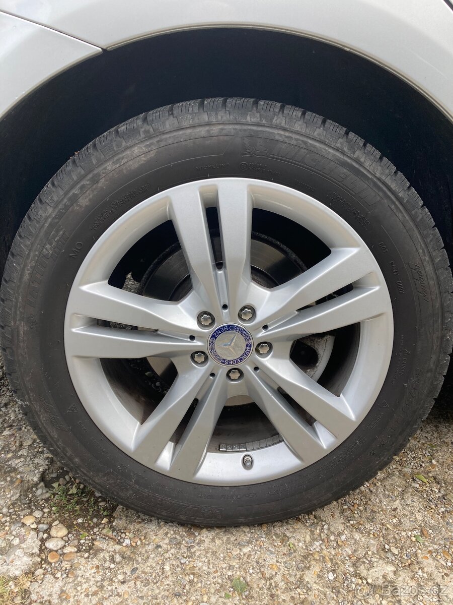 Originální kola Mercedes třídy ML 19 palců - 8