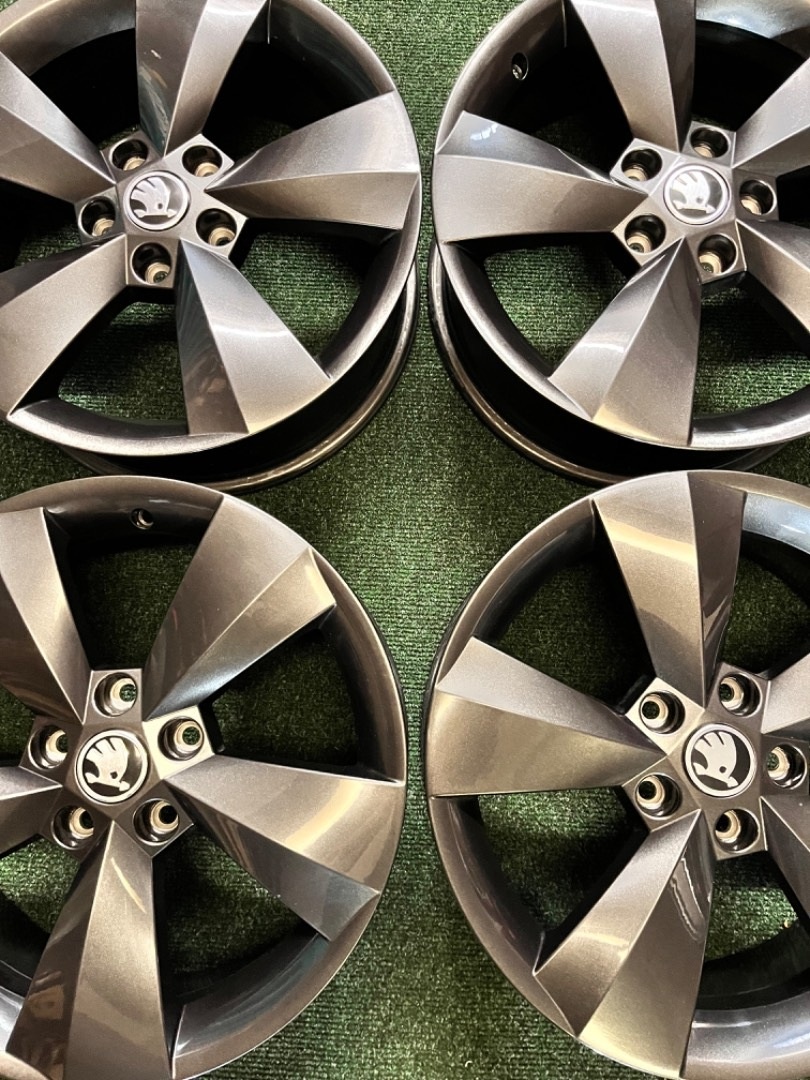 5x112 R17 originál alu disky Škoda Kodiaq - 8
